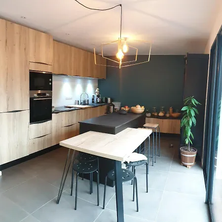 Villa A Avec Terrasse Un Et Parking Biarriz