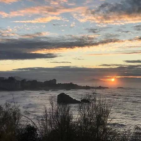 A Avec Une Terrasse Un Spa Et Parking Villa Biarritz
