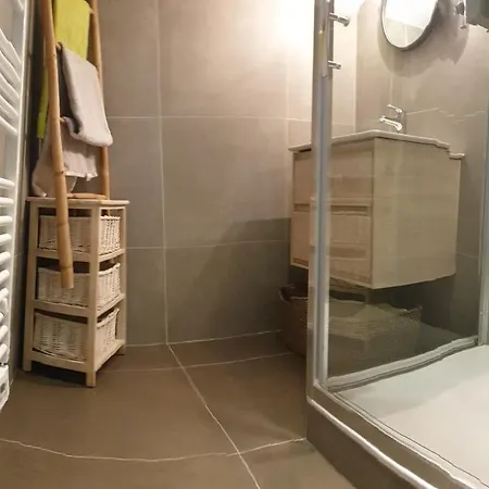 Villa A Avec Une Terrasse Un Spa Et Parking *