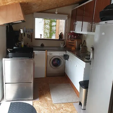A Avec Terrasse Un Et Parking Villa *